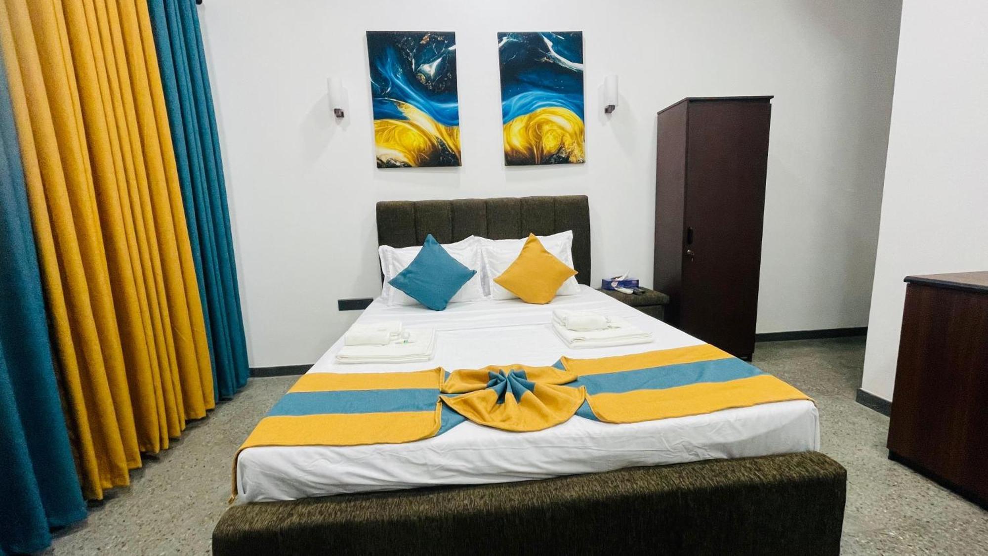 Hotel The Sanctum à Talaimannar Extérieur photo